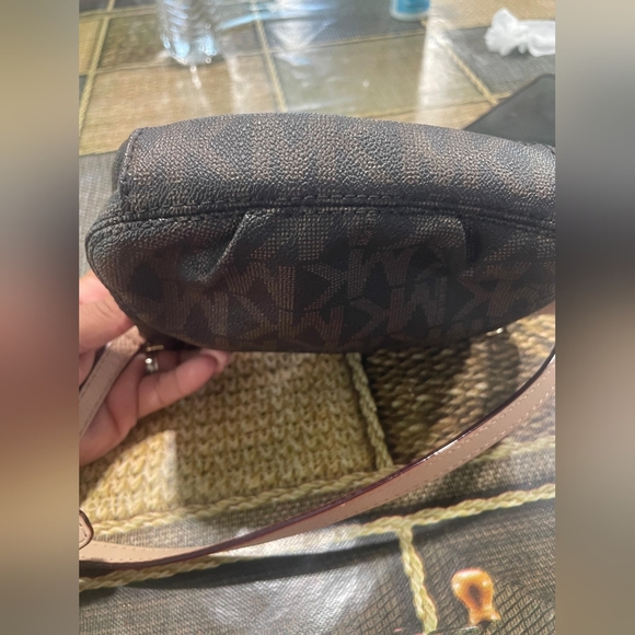 Michael Kors Brown Crossbody Bag - Picture 9 of 12